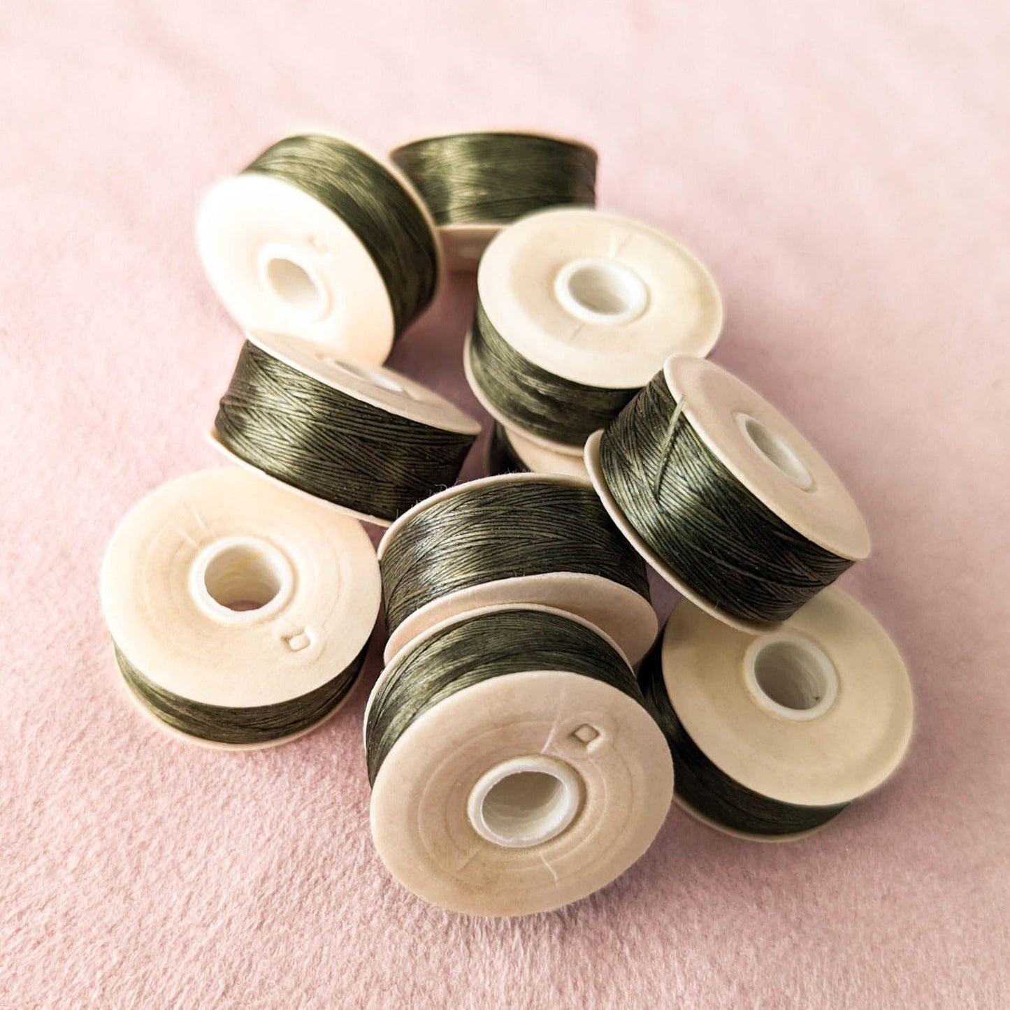 Nymo - Olive