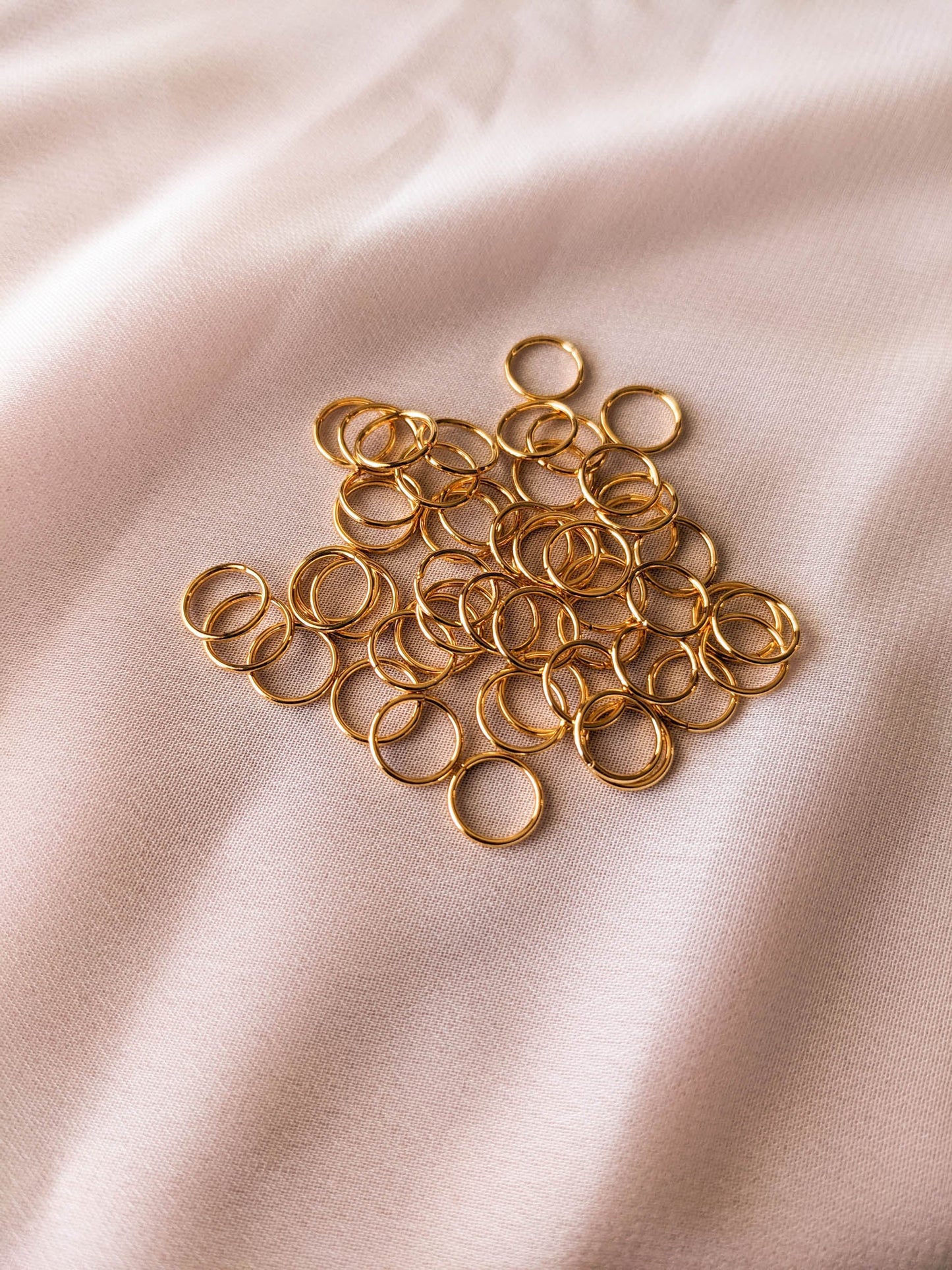 50 Pack - 8mm Jump Rings - Gold Plated Brass - 20 Gauge Wire
