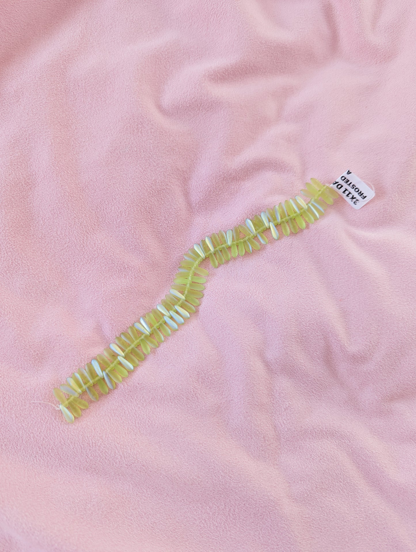 Frosted Peridot AB - 3x11mm Mini Daggers
