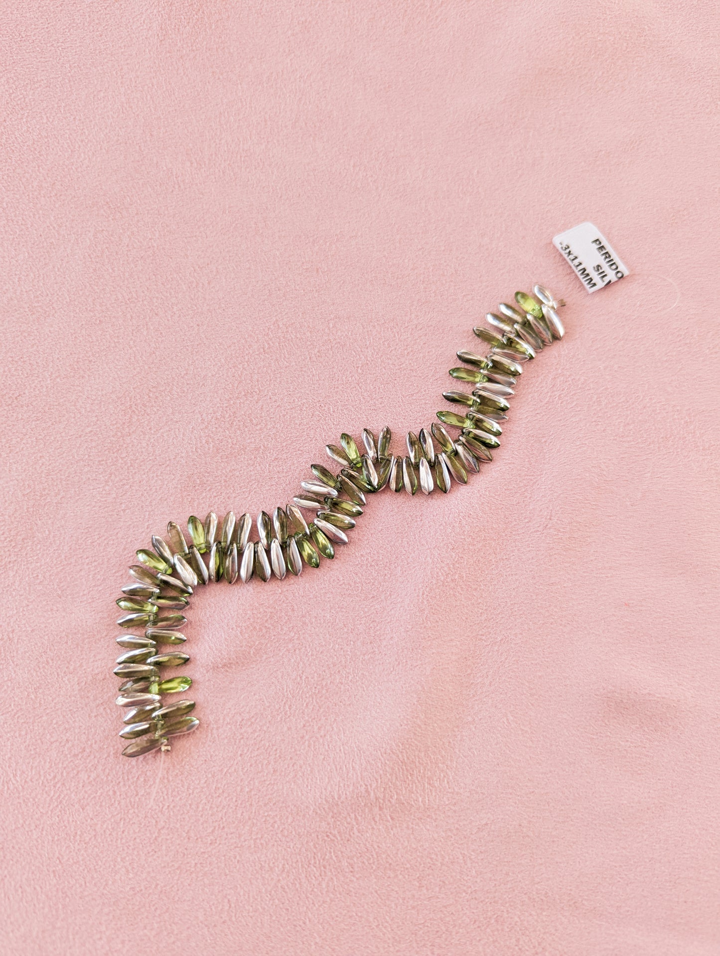 Peridot Half Silver - 3x11mm Mini Daggers