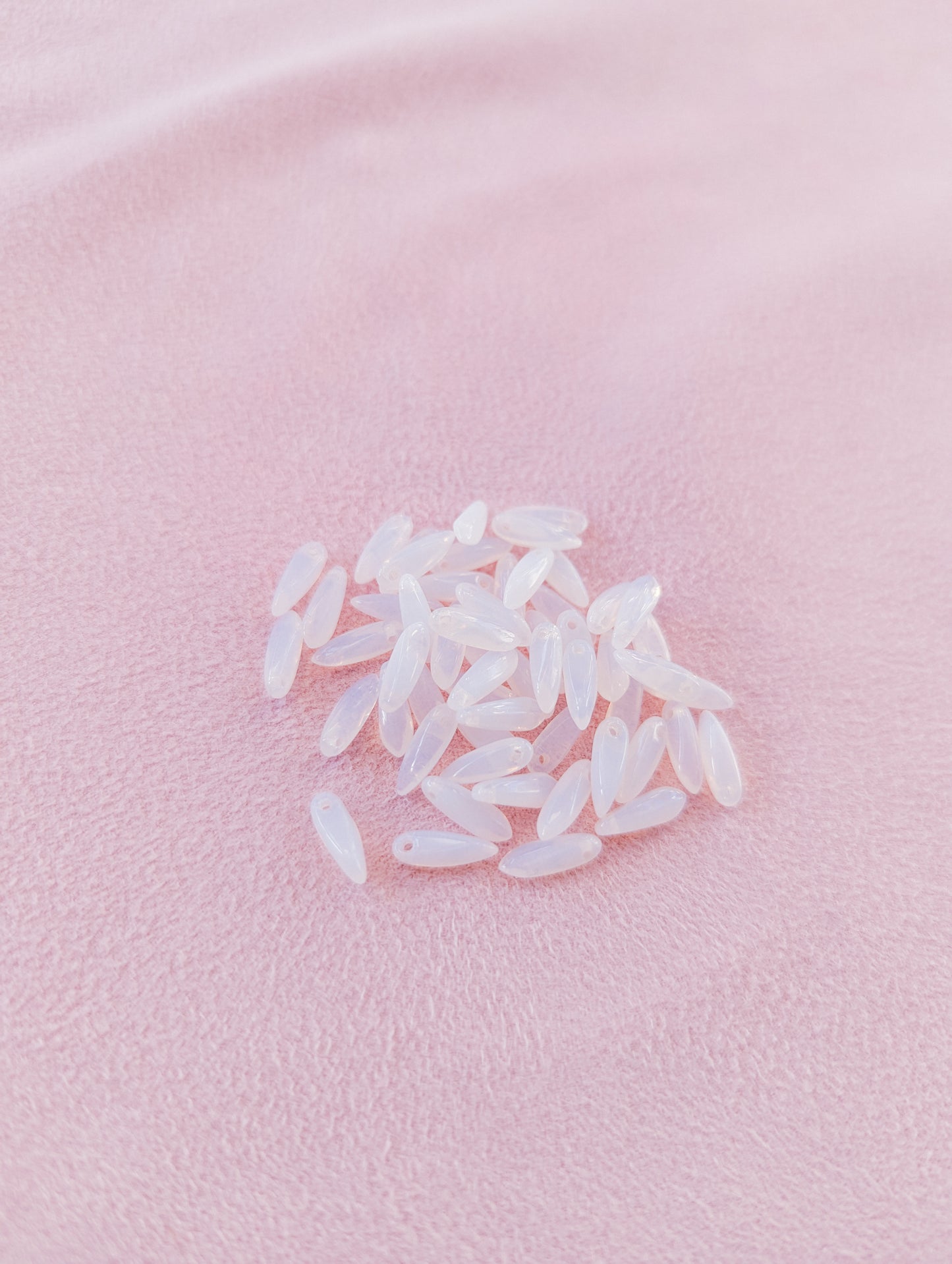 Milky White - 3x11mm Mini Daggers