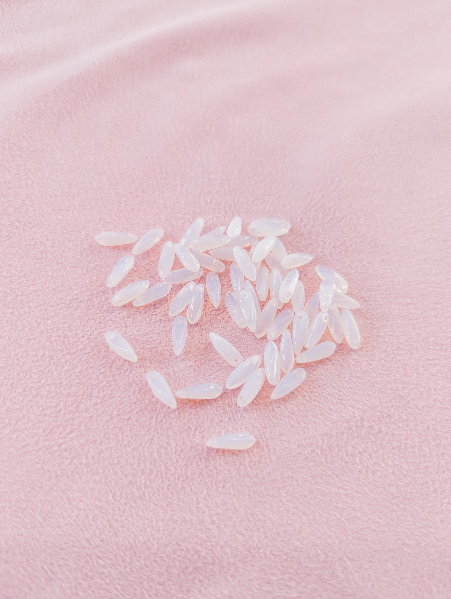 Milky White - 3x11mm Mini Daggers