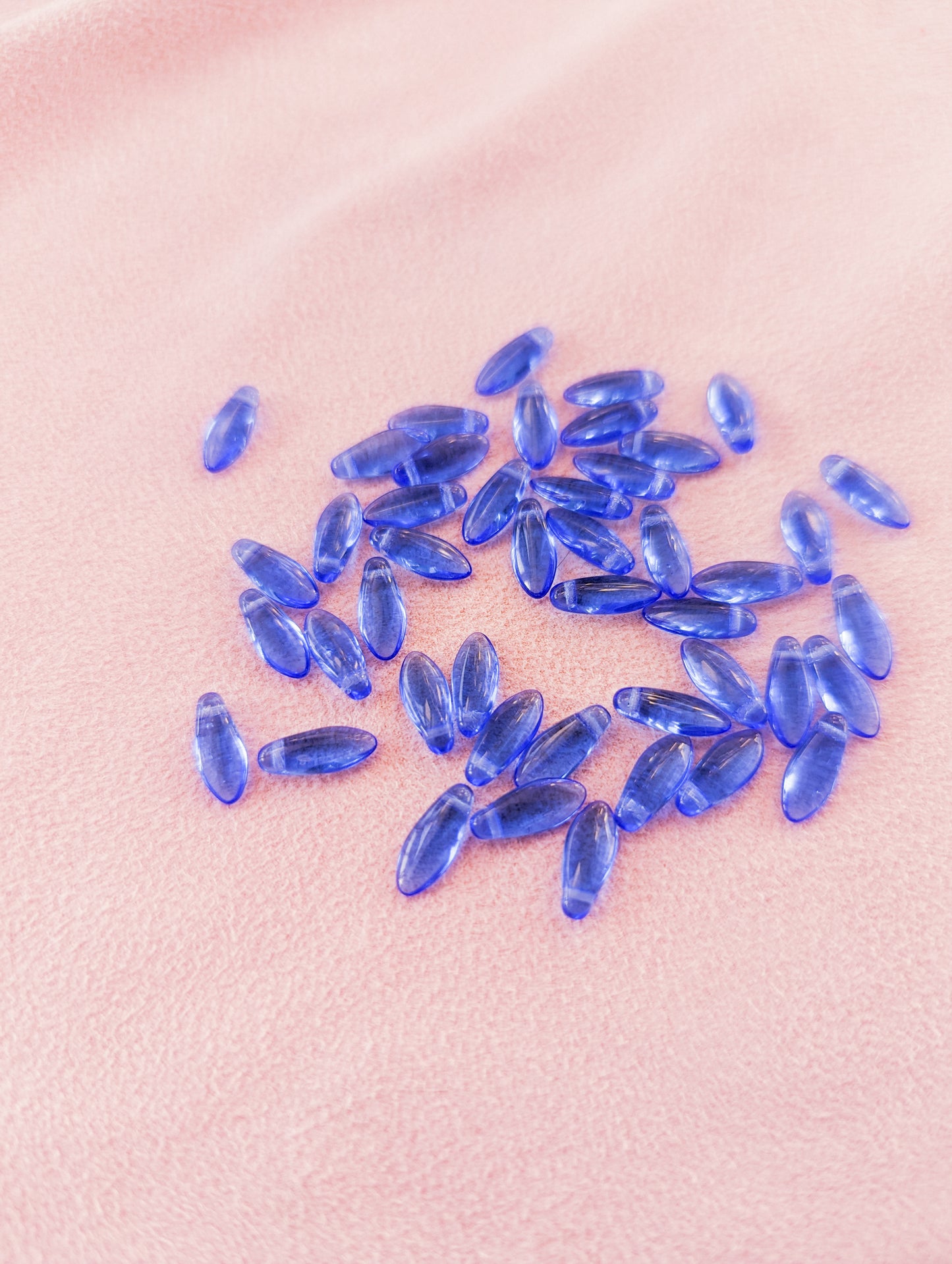 Sapphire - 5x12mm Daggers
