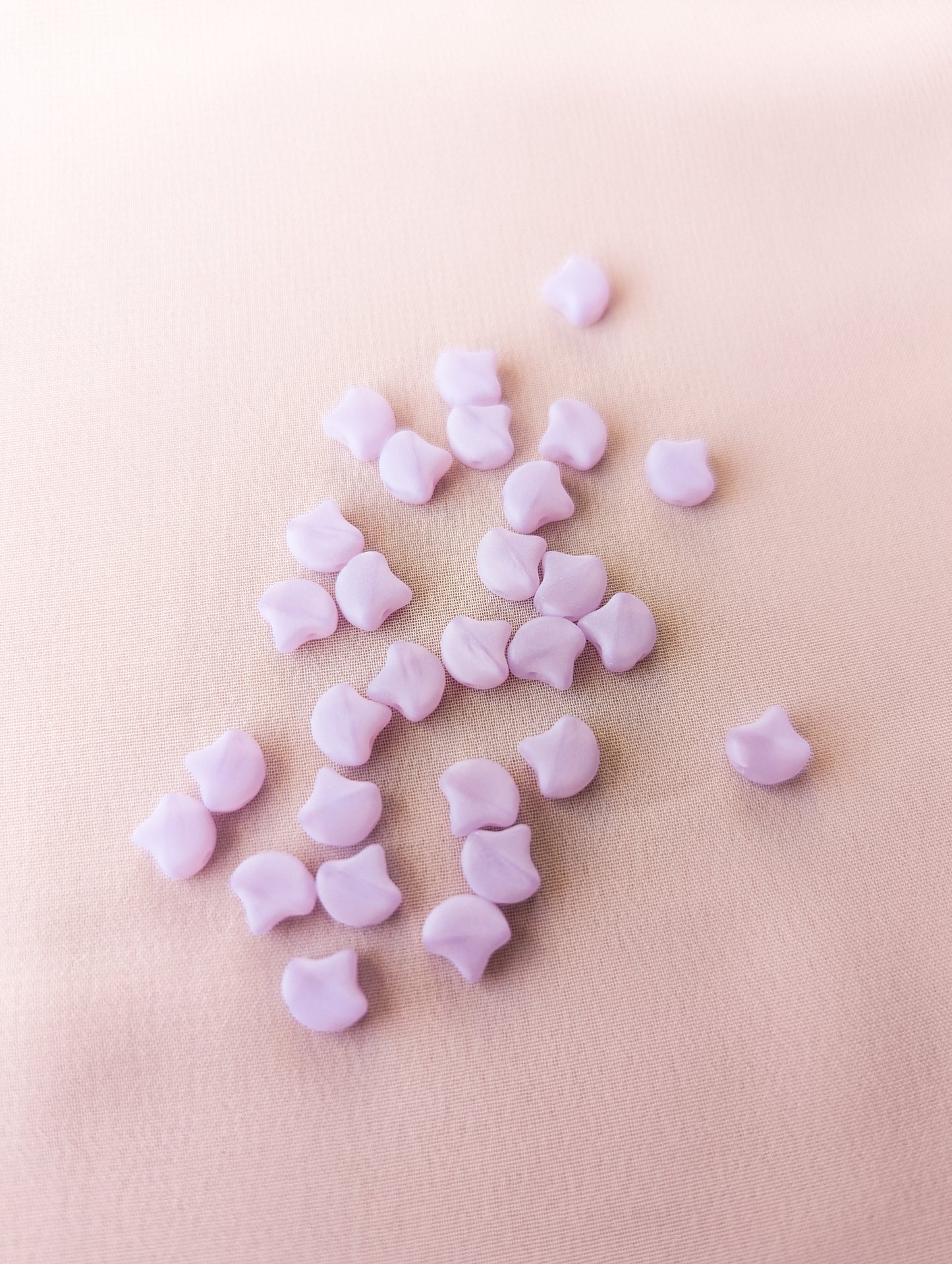 Matte Milky Lavender - Ginkgo 2 hole - 7.5 gram tube