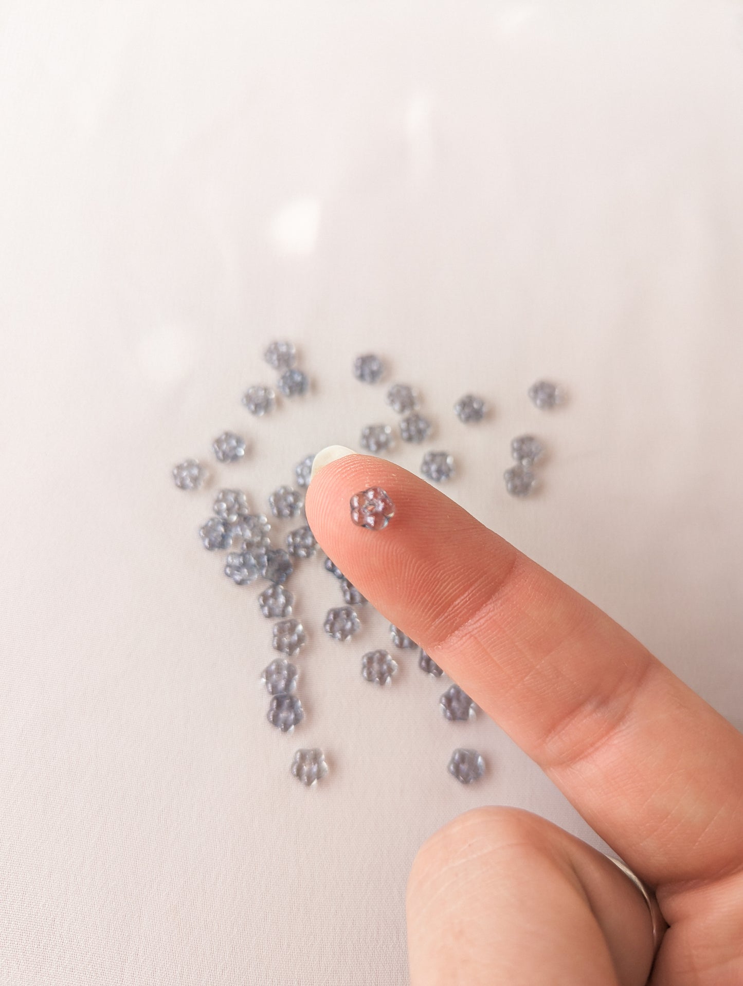 Flowers - Lumi Blue (blue gray) - 5mm with Center Hole