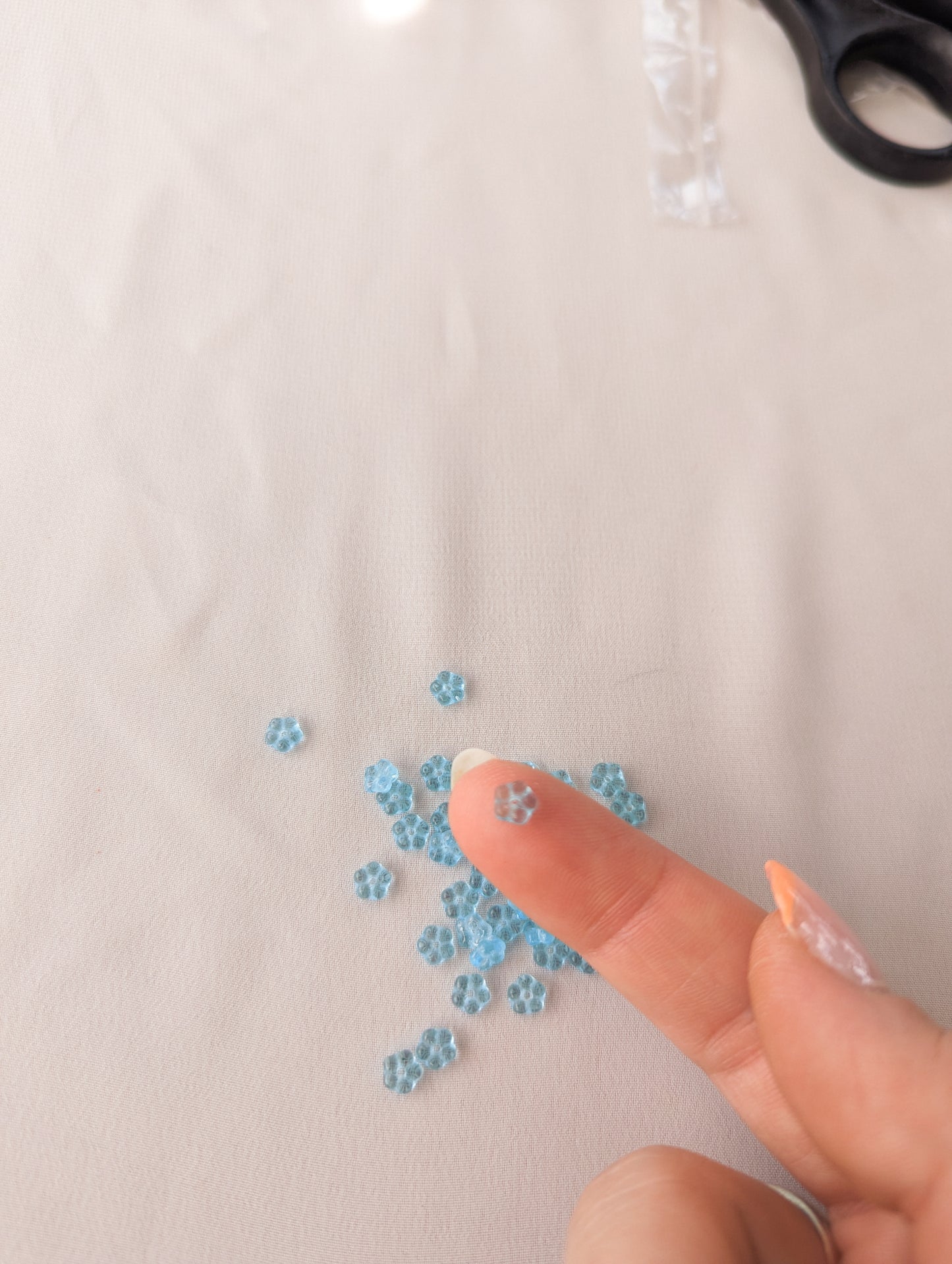 Flowers - Aqua Sky Blue - 5mm with Center Hole