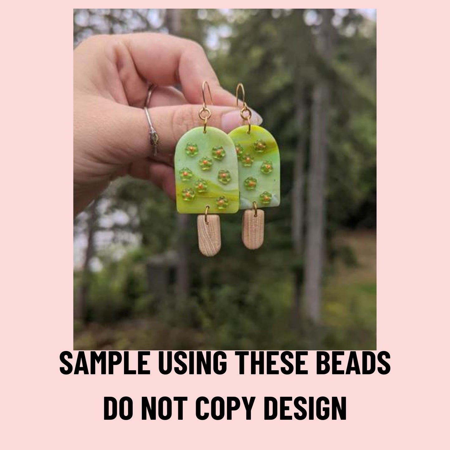 Flowers - Olivine (light yellow green) - 5mm with Center Hole