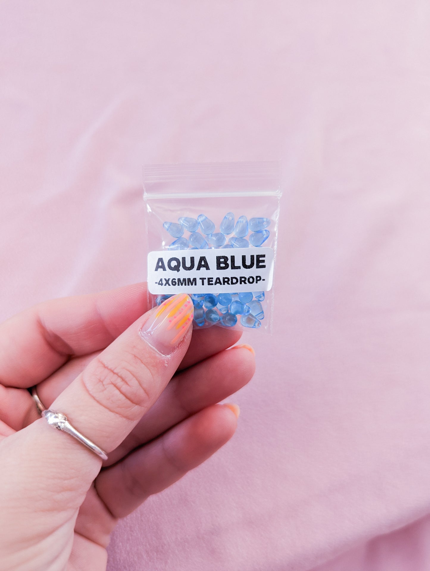 Aqua Blue - 4x6mm - Glass Teardrop
